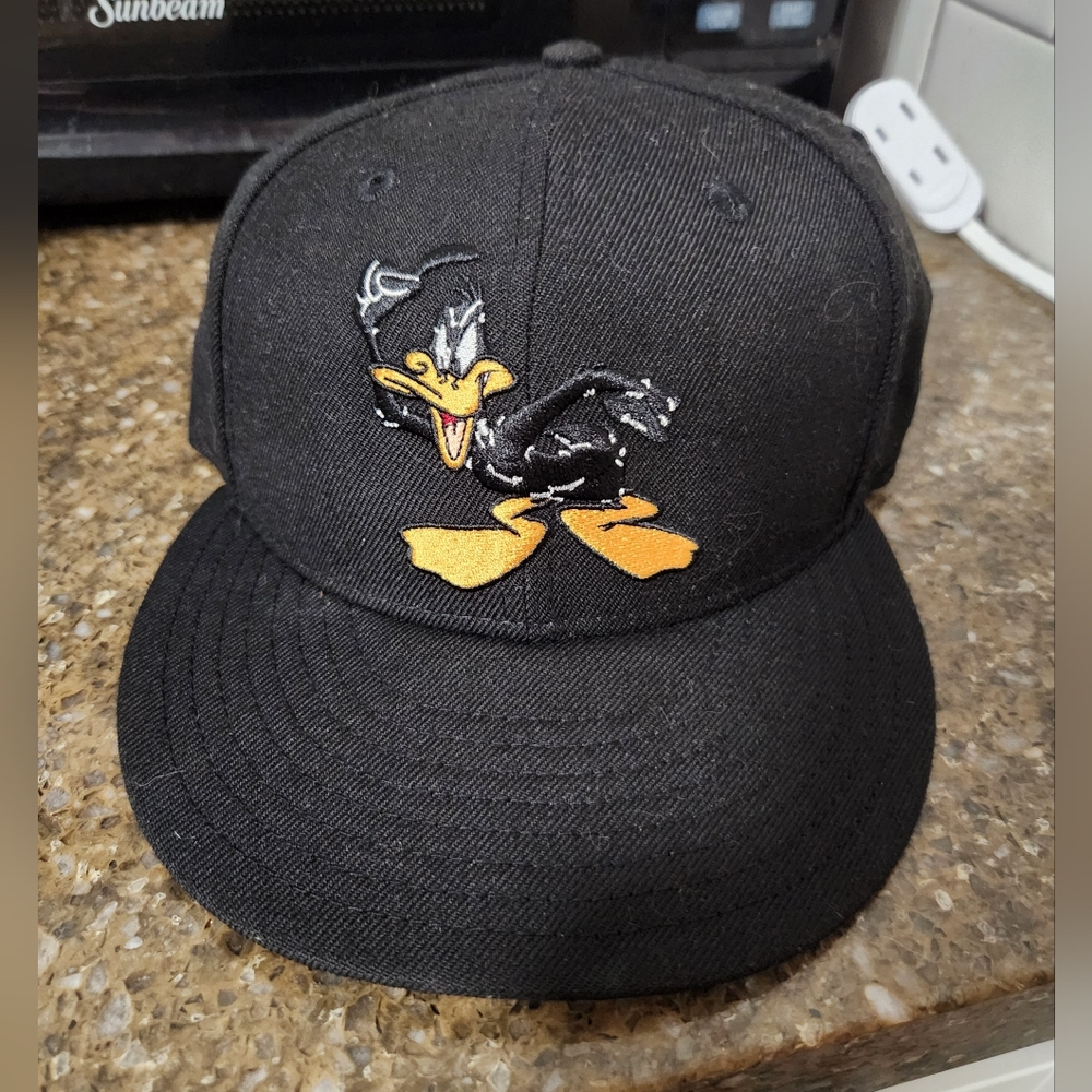 Daffy Duck Black Cap 59Fifty Fitted Looney Tunes Limited Edition
